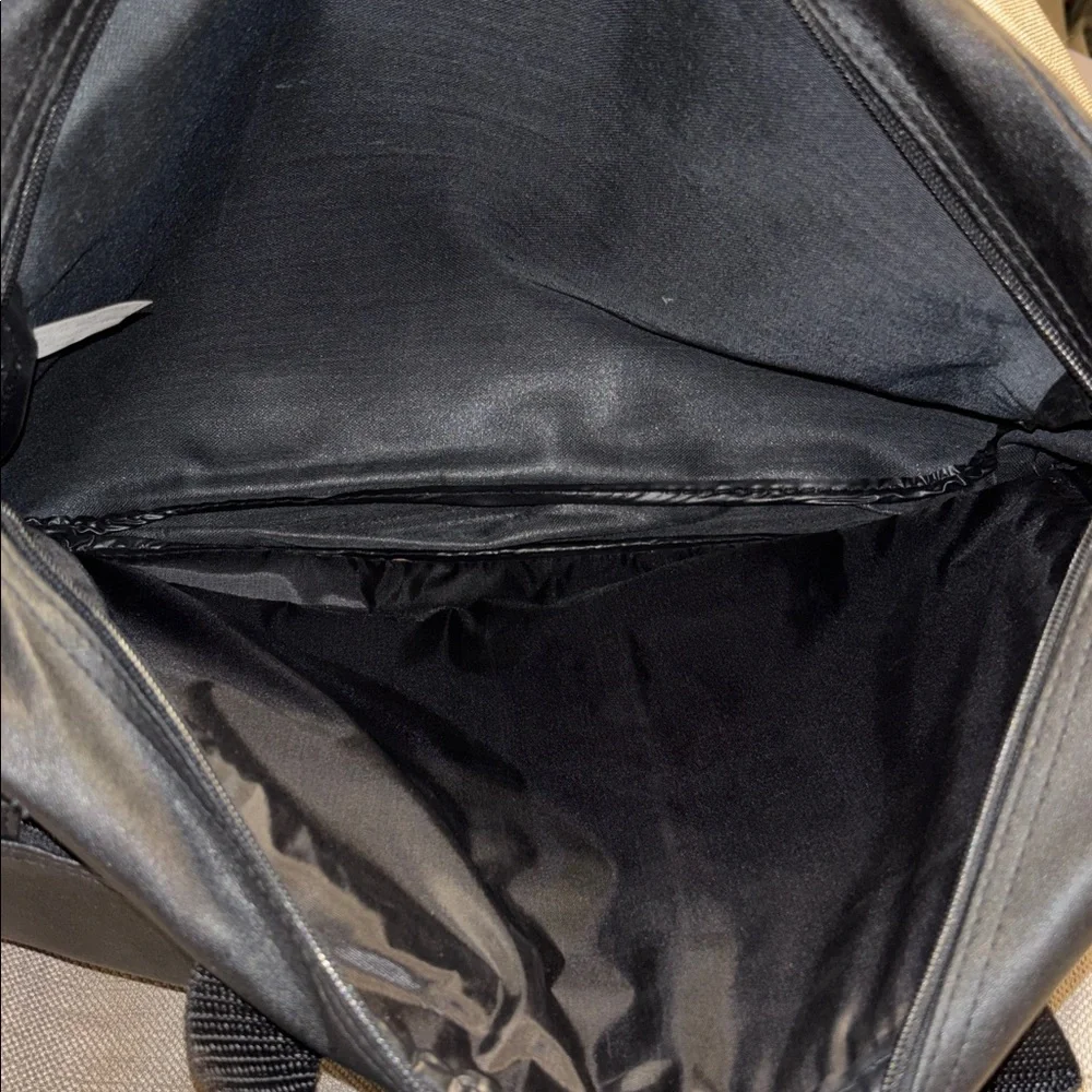 Accent International Messenger Bag